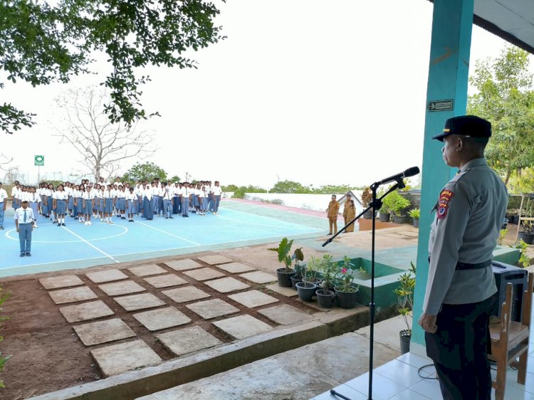 Program Ditbinmas Polda NTT, Edukasi Pelajar SMAN 12 Kupang, Perkuat Sinergi Cegah Bullying dan Pelanggaran Lalu Lintas