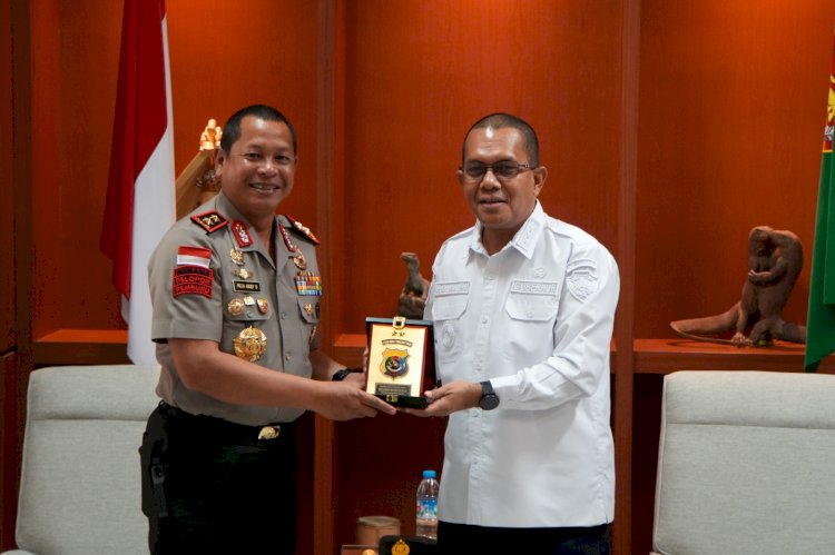 Kapolda NTT Irjen Pol. Reza Arief Dewanto Silaturahmi dengan Gubernur Melki Laka Lena, Perkuat Sinergi Polri dan Pemerintah Daerah