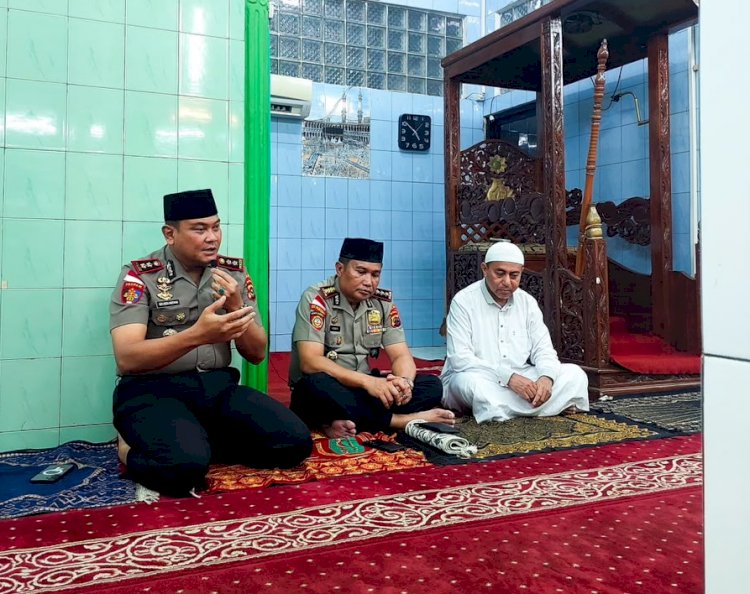 Perkuat Kedekatan dengan Masyarakat, Polda NTT Gelar Subuh Keliling di Masjid Al Ikhlas Bonipoi Kota Kupang
