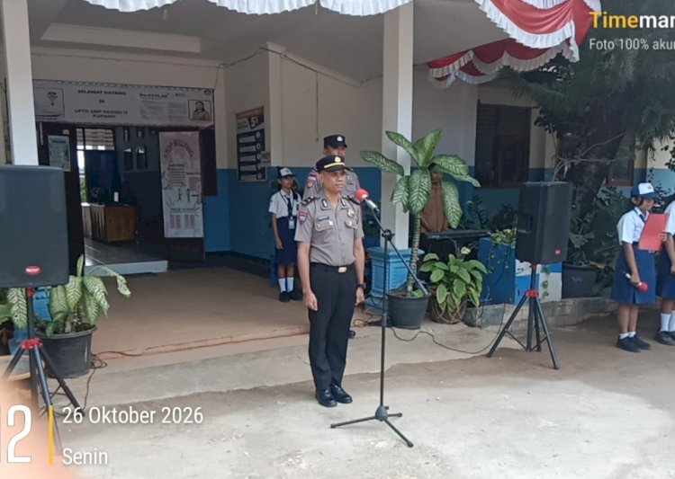 Melalui Upacara Bendera, Ditbinmas Polda NTT Ajak Pelajar Ciptakan Sekolah Aman dan Nyaman