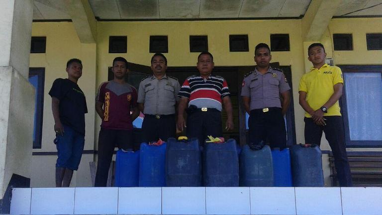 Penyelundupan 445 liter Minuman Keras berhasil digagalka Polsek Umbu Ratu Nggay