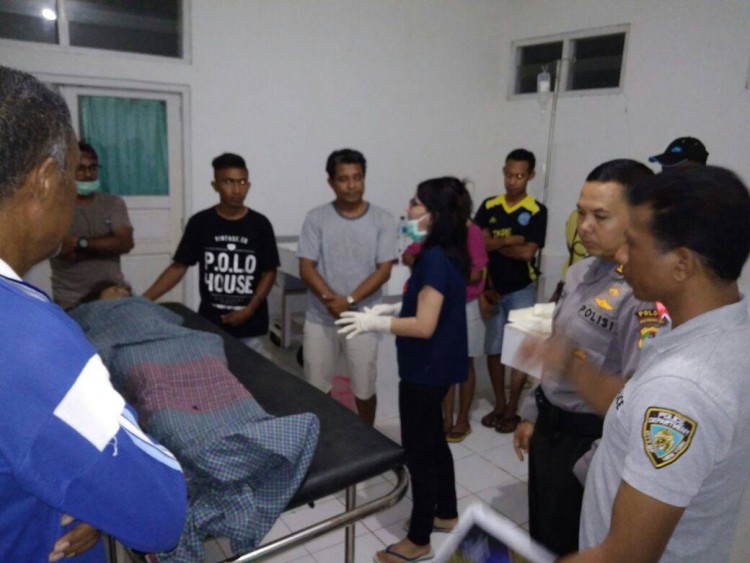 Turun Malam Hari, Aparat Polsek Malaka Tengah Olah TKP Kasus Gantung Diri Pelajar SMA di Kusen Pintu Kamar