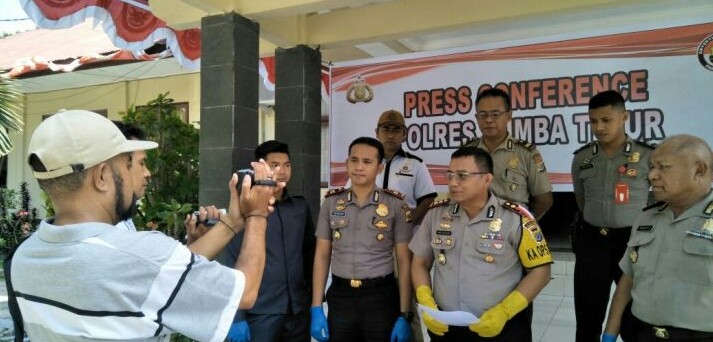 Polres Sumba Timur Amankan Pelaku penggelapan BBM