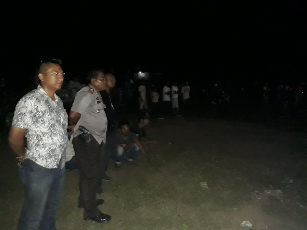 Personil Polsek Sambi Rampas Melaksanakan Pengamanan Kampanye Paslon Bupati Dan Wakil Bupati Manggarai Timur Dari Paket Merpati