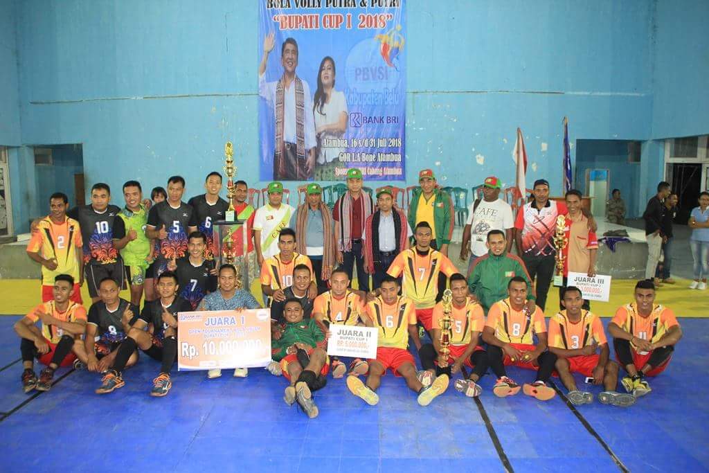 Kalahkan Tim Timor Leste, Bhayangkara Polres Belu Juarai Turnamen Bola Voli Bupati Cup 1