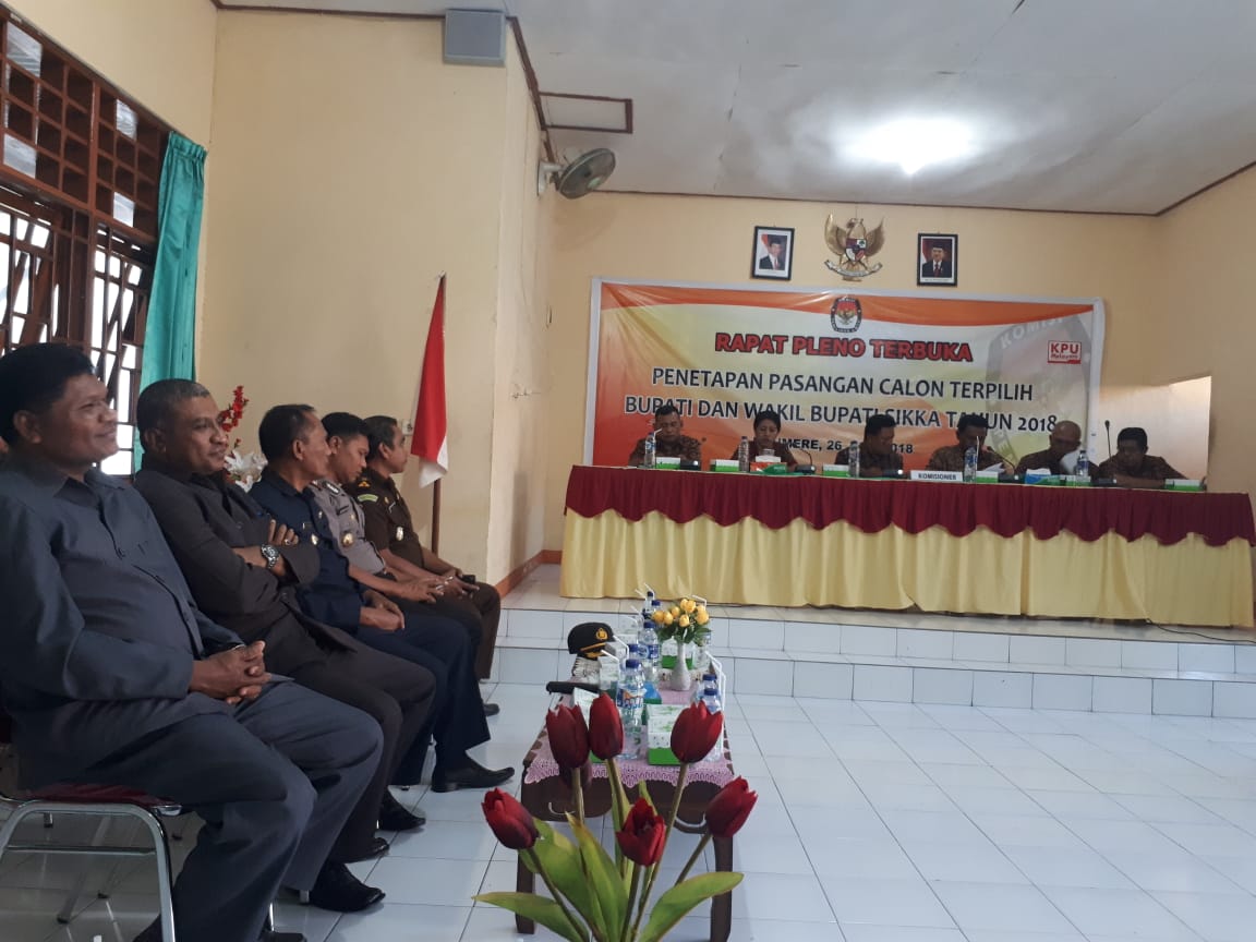 Personil gabungan amankan rapat Pleno Kabupaten Sikka