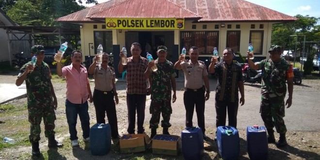 Jelang Natal dan Tahun Baru 2019, Polsek Lembor Musnahkan Puluhan Miras Tradisional