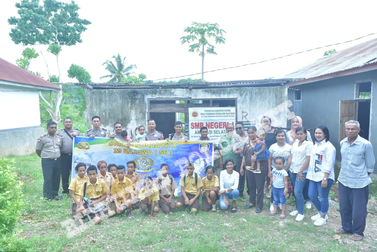 Dregd Polda NTT Menggelar Baksos di Amarasi Selatan