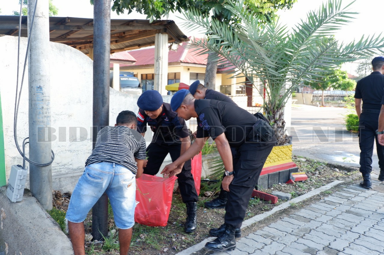 Hari Peduli Sampah Nasional, Polda NTT Gandeng Masyarakat Bersihkan Sampah