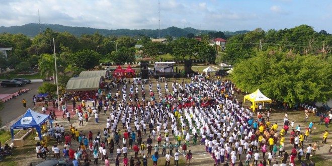 Ribuan Warga Labuan Bajo dan Ratusan Doorprize Semarakkan MRSF