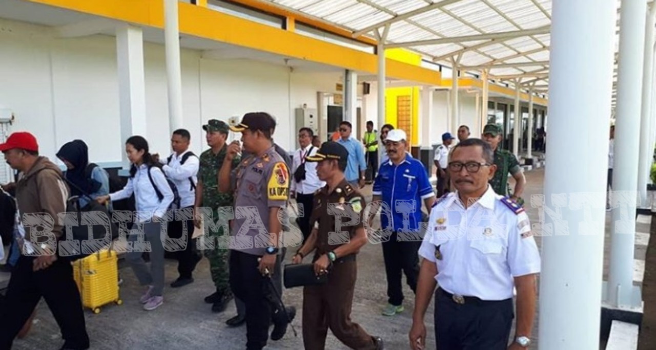 Personel Polres Mabar Lakukan Pengamanan Kunker Menpar RI di Labuan Bajo