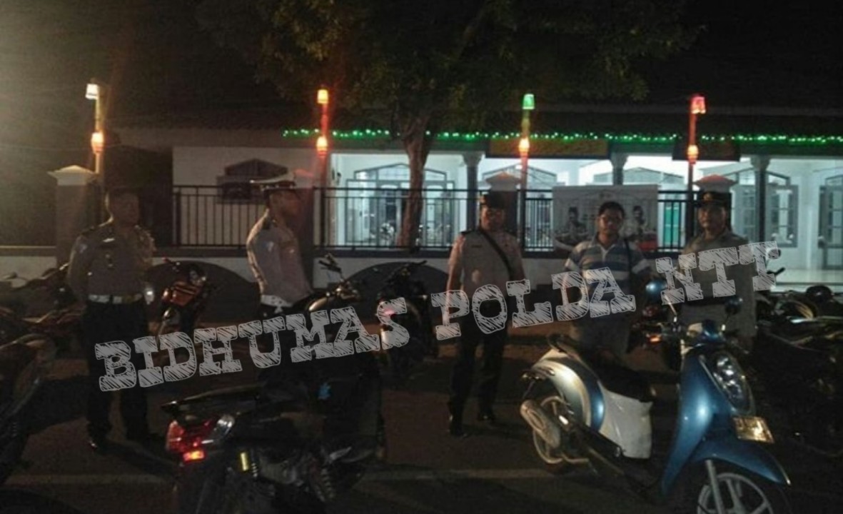 Beri Rasa Aman di Bulan Ramadhan, Personel Polres Sikka Rutin Gelar Patroli