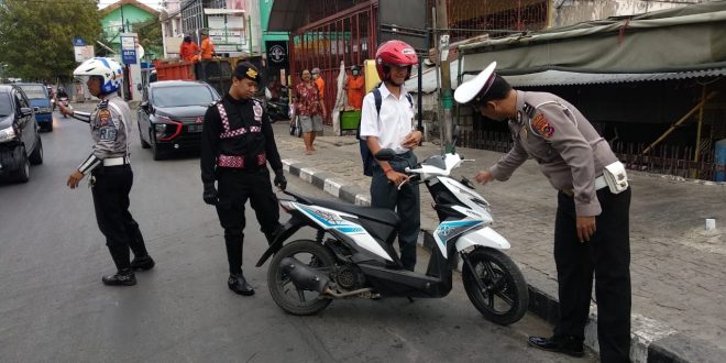 Penertiban Kendaraan Terhadap Siswa Pelajar Demi Kurangi Pelanggaran dan Kecelakaan Lalu Lintas