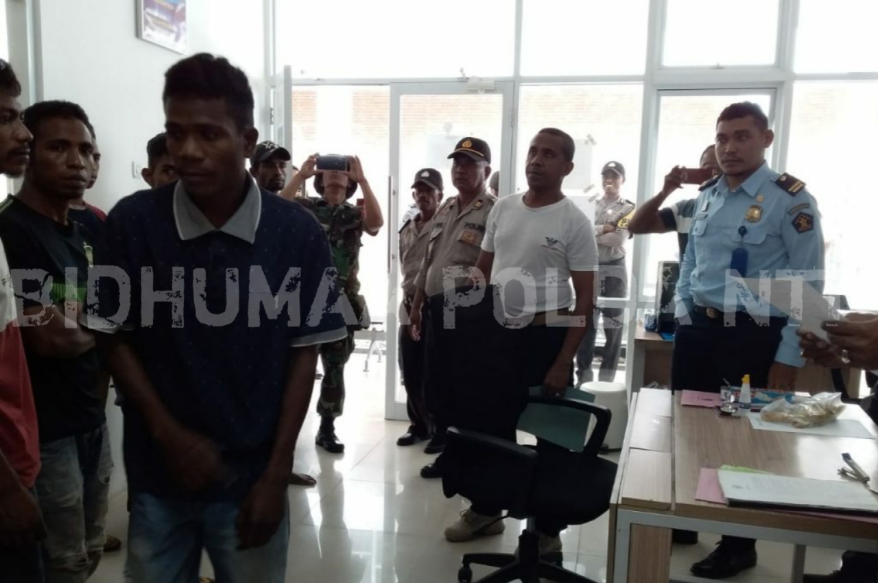Proses Deportasi 19 WNA Asal Timor Leste ke Negara Asalnya Diamankan Personel Polsek Kobalima