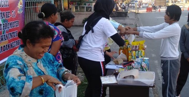 Peringati Hut Polwan Ke 71, Polwan Polres Ttu Gelar Bazar Murah