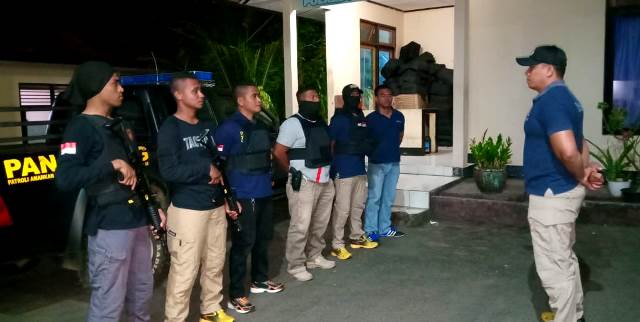 Jaga Situasi Kamtibmas, Tim Pana Elang Polres Flotim Lakukan Patroli Malam