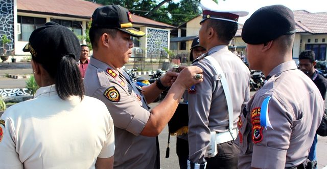 Polres Flotim Laksanakan Apel Gelar Pasukan Opersi Zebra 2019