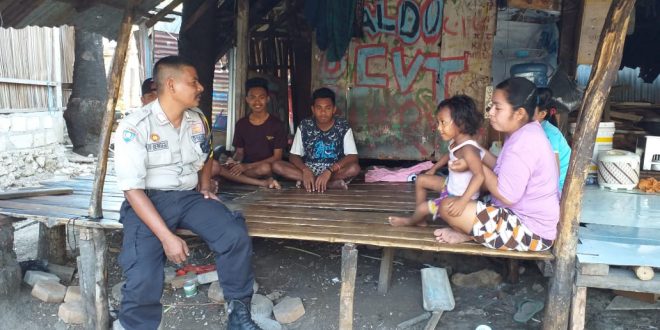 Bhabinkamtibmas Kelurahan Oebobo Sampaikan Imbauan Kepada Warga Binaannya