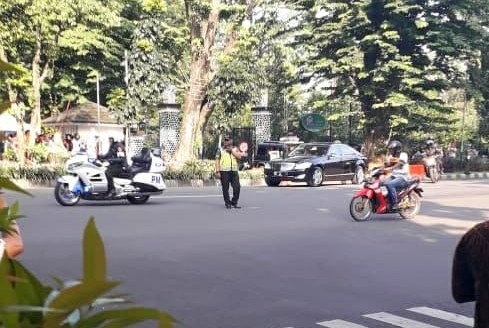 Amankan Jalur Kunker Presiden RI Di Manggarai Barat, Personel Gabungan TNI – Polri Dikerahkan